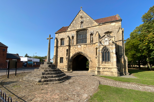The medieval Worksop Priory Gatehouse